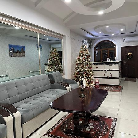 Sarbon Hotel Ташкент Екстериор снимка