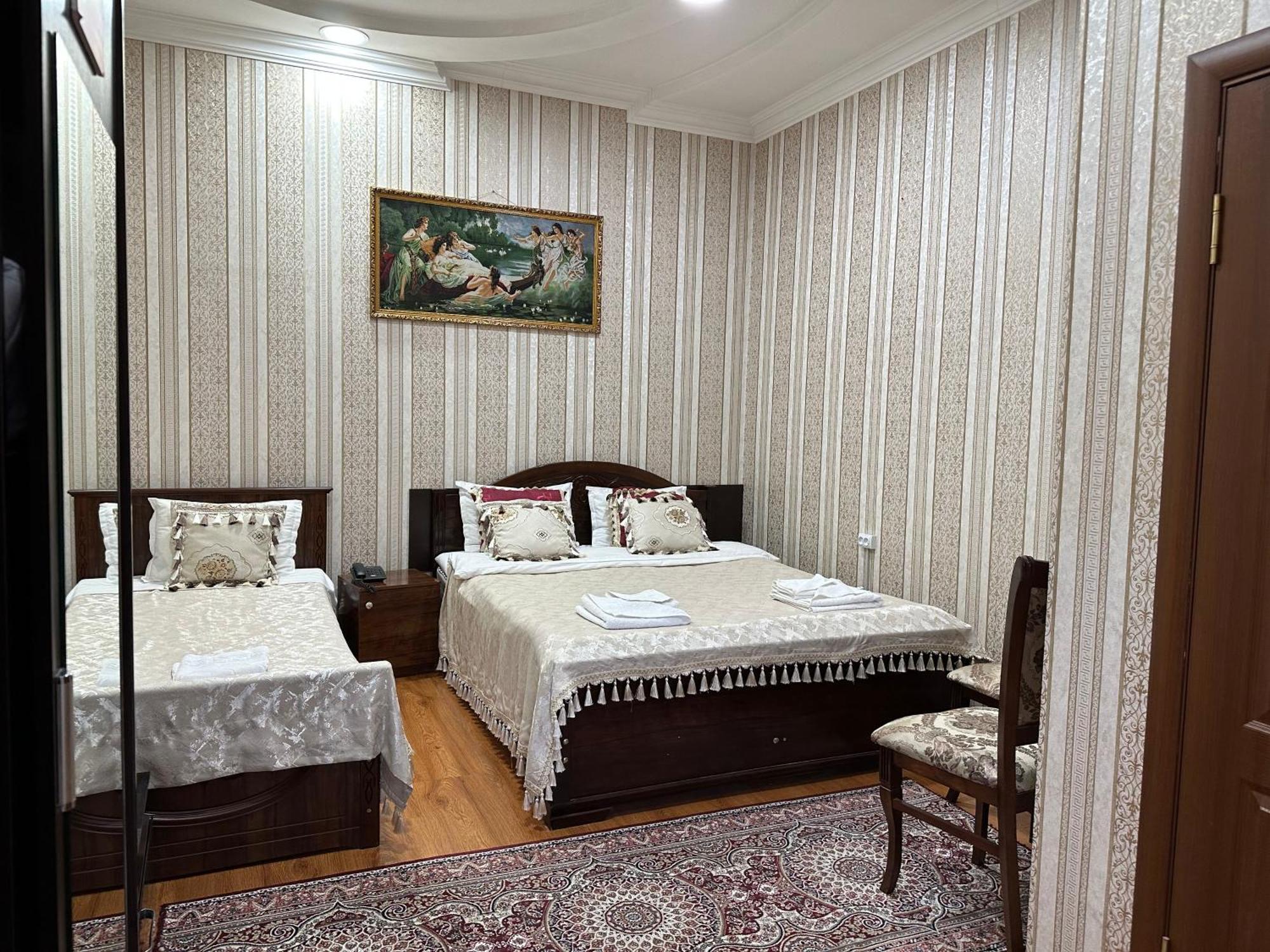 Sarbon Hotel Ташкент Екстериор снимка