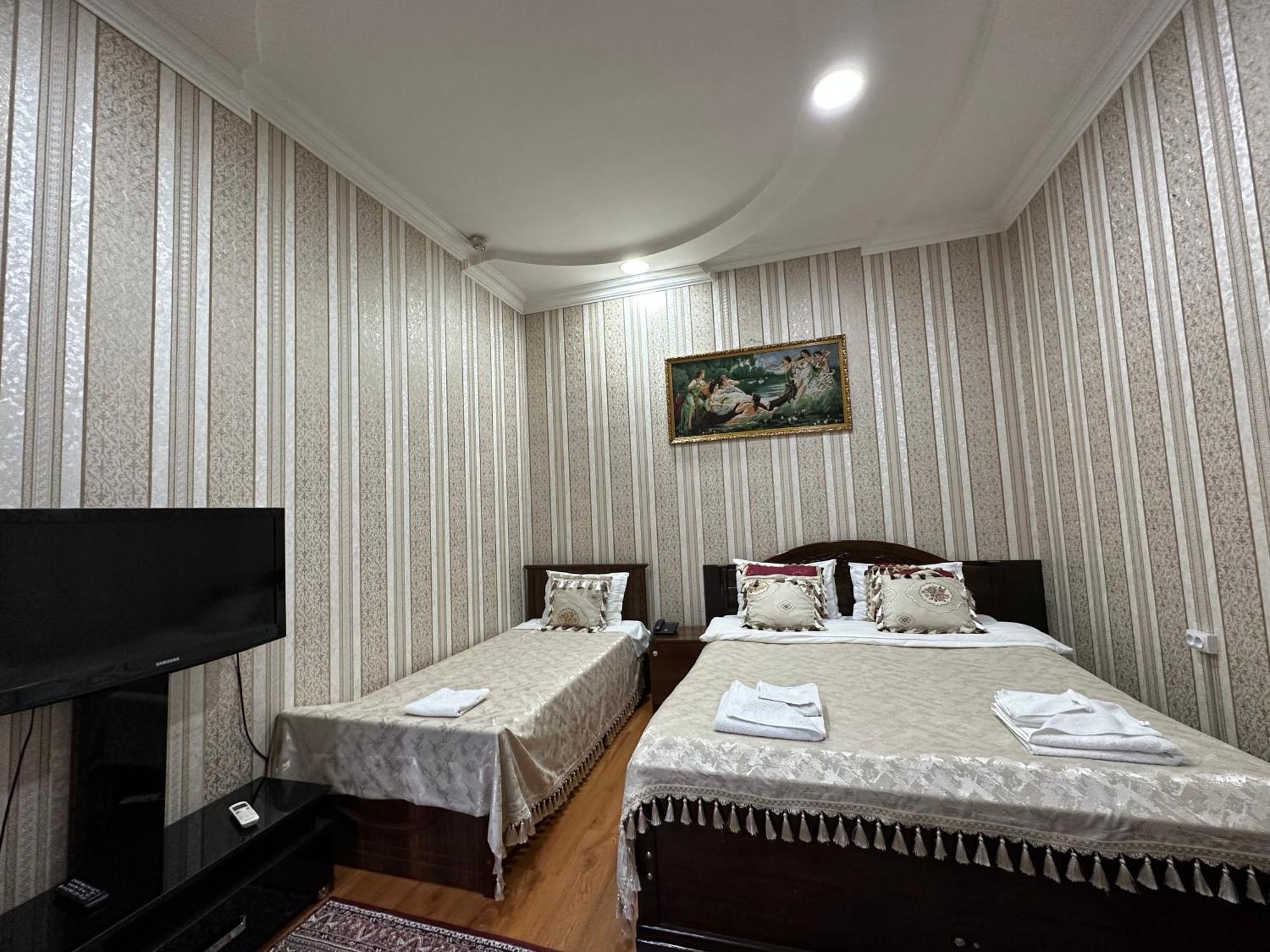 Sarbon Hotel Ташкент Екстериор снимка