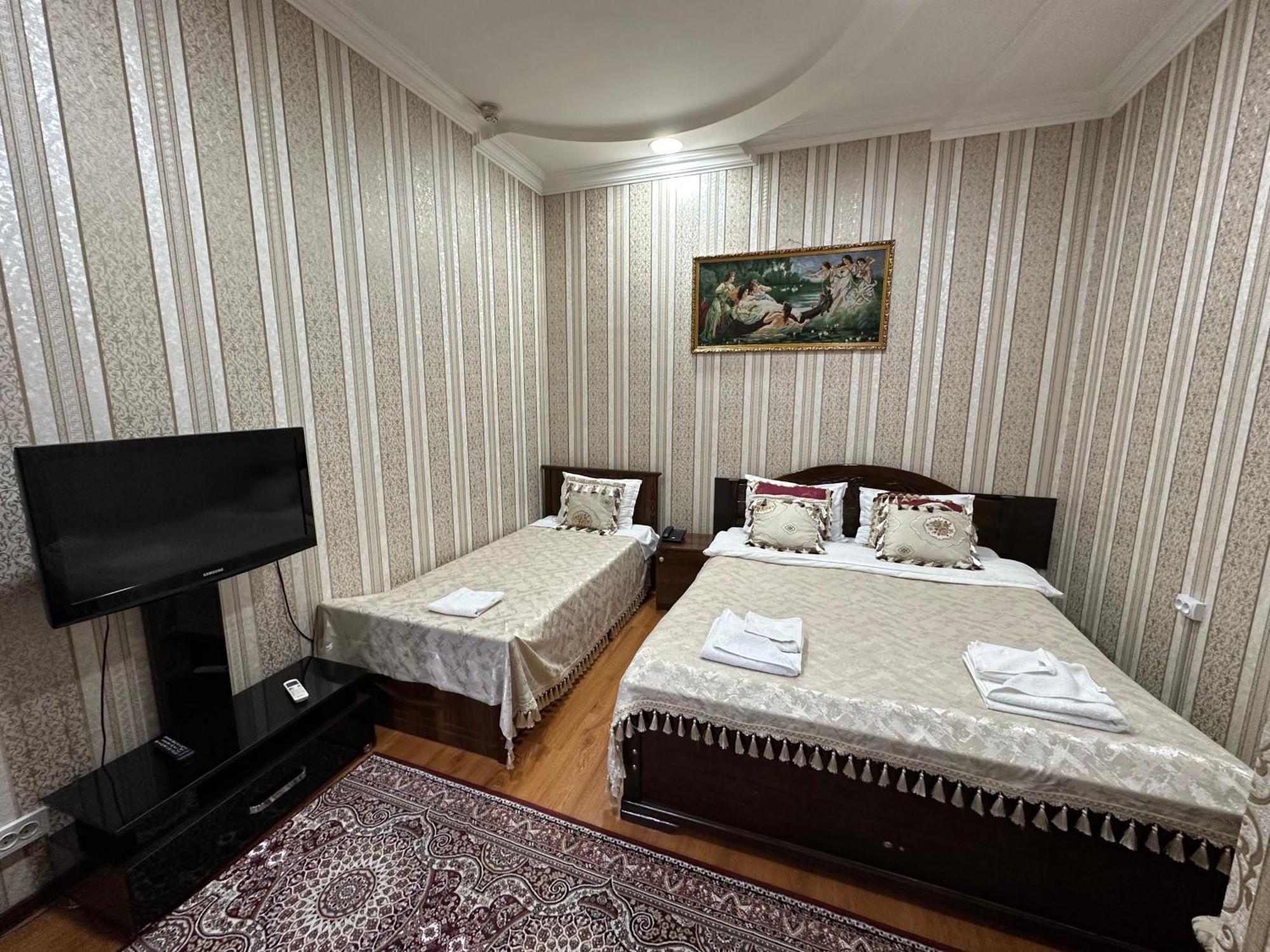 Sarbon Hotel Ташкент Екстериор снимка